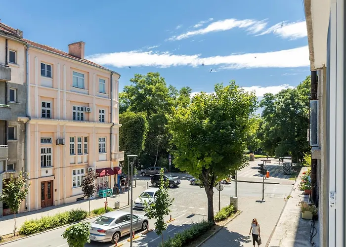 Great Location Apartment Varna